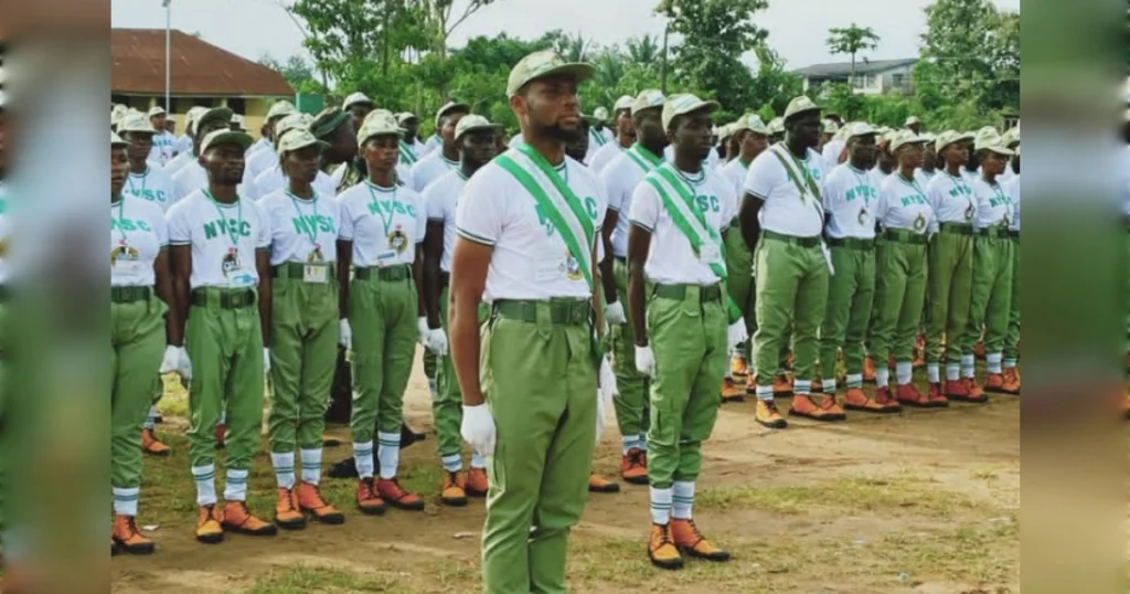 Guard of honor at Ekiti NYSC camp